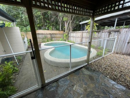 2/4 Seabrook Avenue, Port Douglas QLD - Photo 5