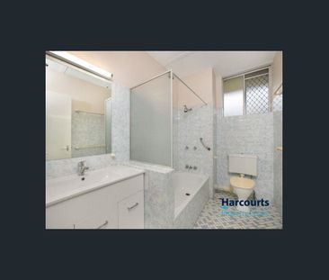 Spacious Apartment Living with a Generous Balcony - Photo 5