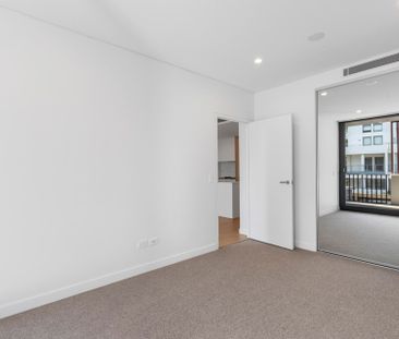 Luxury Apartment in Prime Location - Photo 6