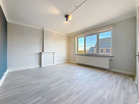 Halfopen bebouwing met 2 slpks, terras, garage - Photo 5