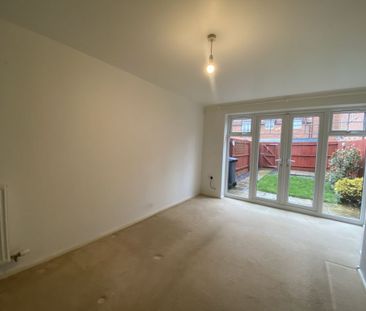 2 Bedroom Terraced - Photo 6