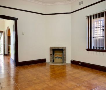 Comfortable & Cosy Two Bedroom Home - Photo 2