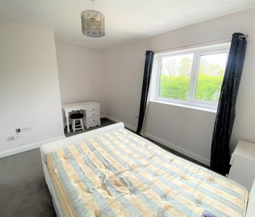 2 bedroom semi-detached house to rent - Photo 3