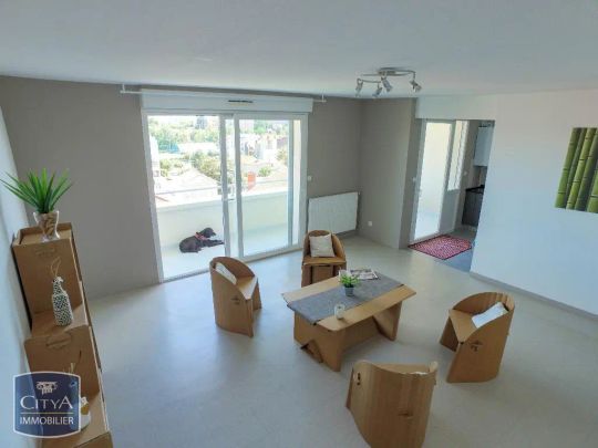 Appartement à louer 3 pièces 73.37m² - Photo 1