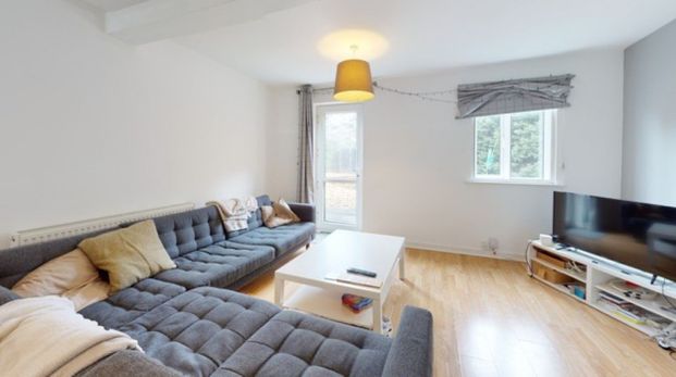 3 bed Mid Terraced House for Rent - Photo 1