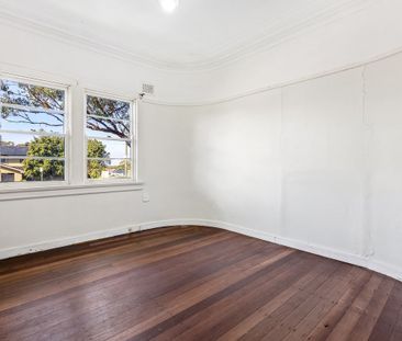 3-Bedroom Home in the Heart of Gymea - Photo 2