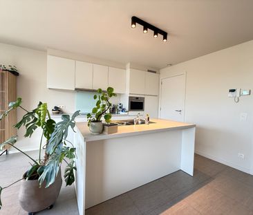 Gelijkvloers twee- slaapkamerappartement met autostaanplaats in Meu... - Photo 6