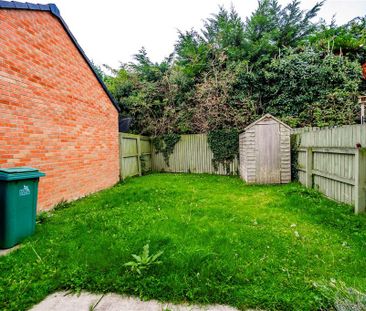 3 bedroom semi-detached house to rent - Photo 2