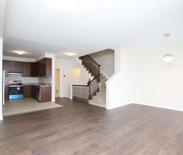 For Lease - 213 Hibernian Walk, Kanata, Ontario - Photo 2