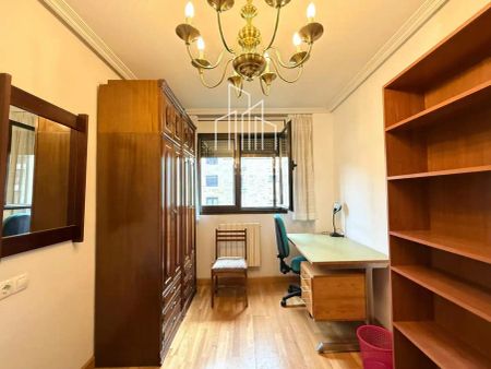 Piso de alquiler en Jose Luis de Celis, Pizarrales - Photo 3