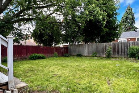 For Lease - 311 Boisdale Avenue Unit# Main Floor, Richmond Hill, Ontario - Photo 3