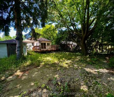 107 Elmhurst Avenue - Photo 6