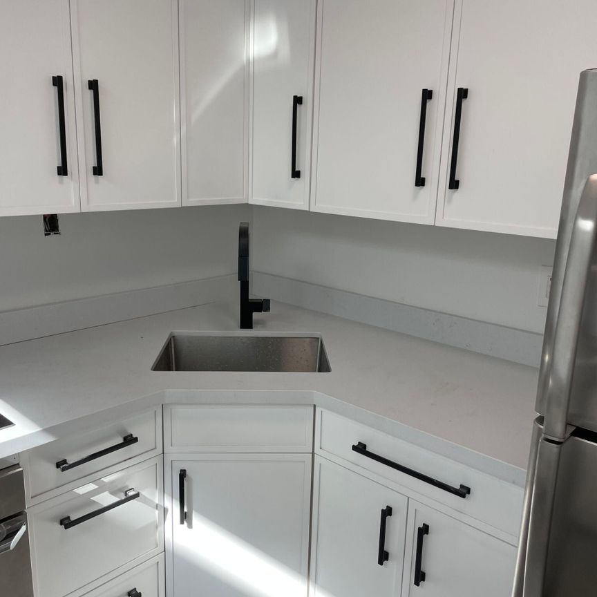 For Lease - 754 Queen Street Unit# 3, Toronto, Ontario - Photo 1