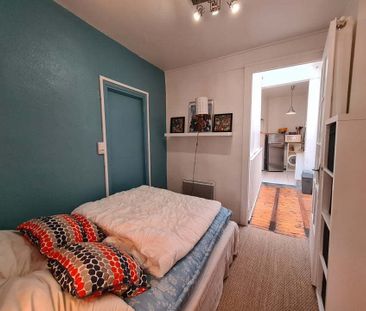 ST ETIENNE, T1 bis MEUBLE de 36,57 m² - Photo 1
