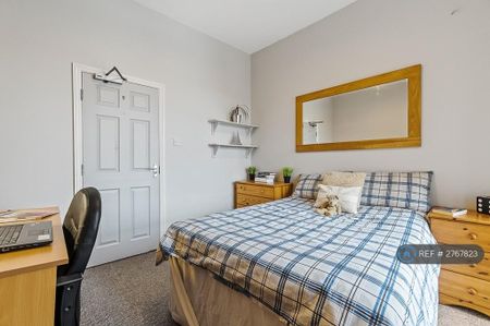 7 bedroom semi-detached house to rent - Photo 3