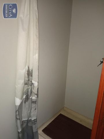 Location Appartement 3 pièces 85m² ST ETIENNE 42000 - Photo 3