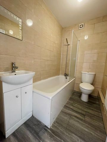 2 Bed Flat, French Place, E1 - Photo 4