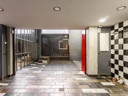 Excellent loft for rent in Embajadores, Madrid - Photo 4