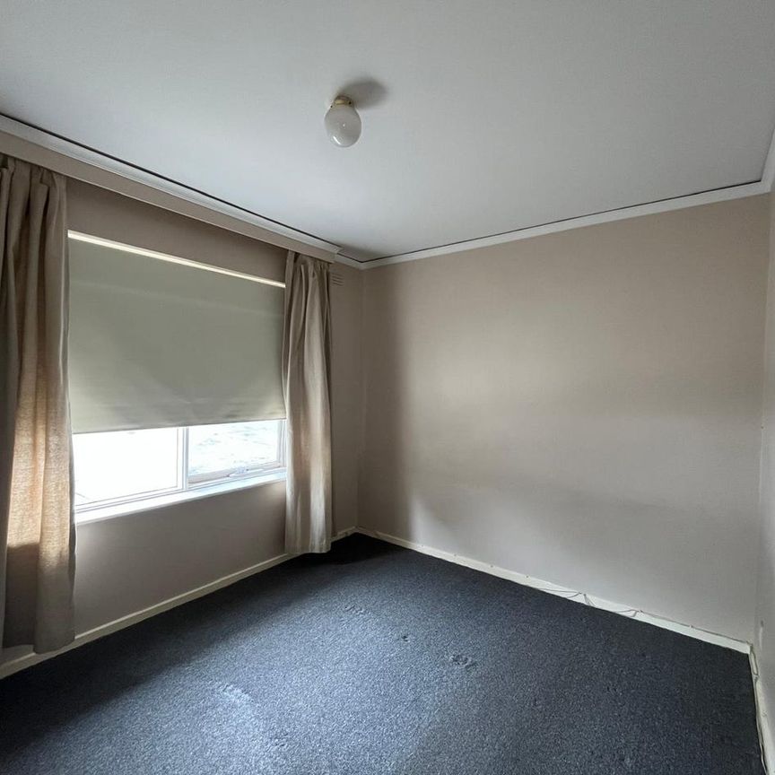 Charming One-Bedroom Unit in the Heart of Fairfield - Photo 1