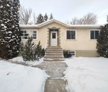 Cozy 3 bedrooms in Mount Pleasant - Main Floor | 908 17 Avenue Nort... - Photo 1