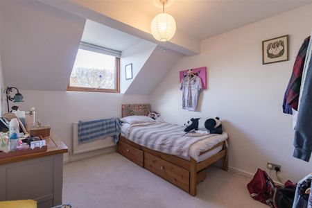 5 bedroom detached house to rent - Photo 5