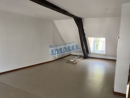 Appartement 5 pièces à Saint-Pol-sur-Ternoise - Photo 2