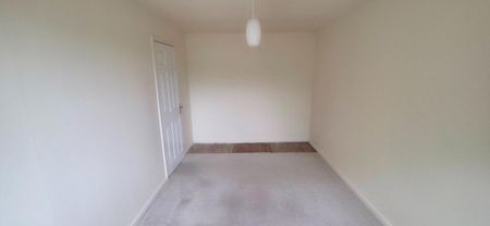 3 bedroom detached house to rent - Photo 5