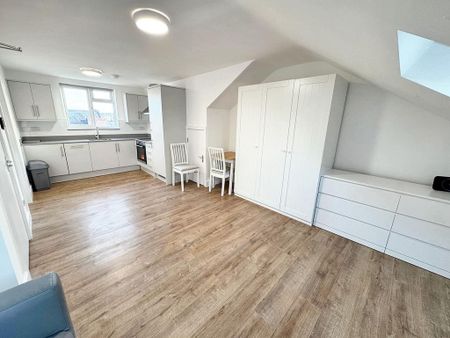 Studio to rent - Photo 4