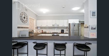 Ideal Family Home - Photo 4