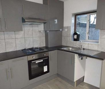 Slough, Berkshire, SL1 - Photo 5