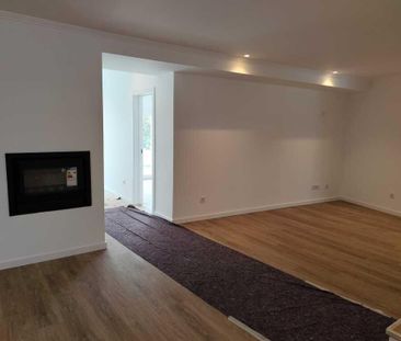 3 Bedroom House with garden, Caparide, Cascais - Photo 2