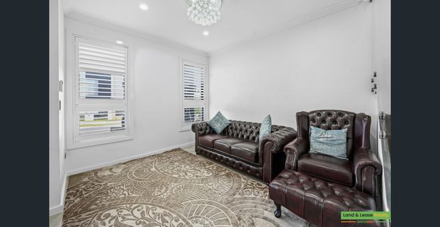 Beautiful family home in Emarald Hills/ Prestigious living - Photo 1