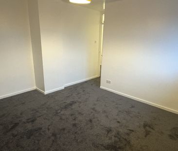 Sycamore Avenue, Knottingley - Photo 4