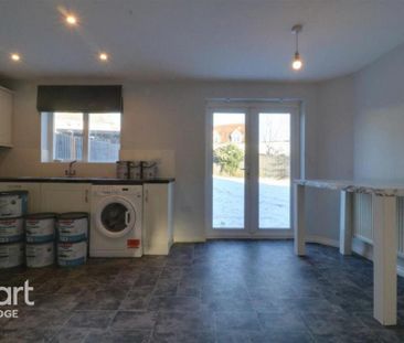 6 bedroom detached house to rent - Photo 6