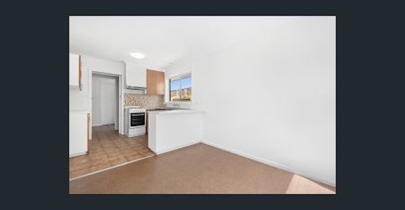 Low-Maintenance Living in a Prime Highton Location - Photo 2