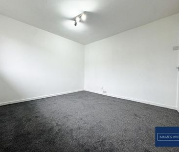 3 bedroom detached house to rent - Photo 2