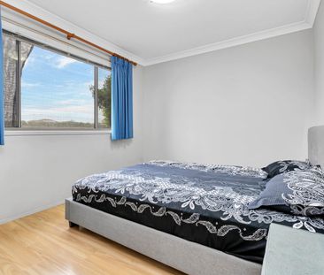 Situated on a cul-de-sac, Ready to Move-in! - Photo 5