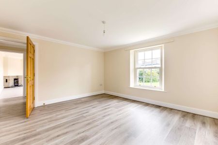 Please email to register your interest and complete a pre-viewing application - four bedroom detached house located in the village of Paul. Close to Mousehole a - Photo 3