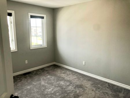 4 Tegan Crt, Odessa, ON K0H 2H0 - Photo 3