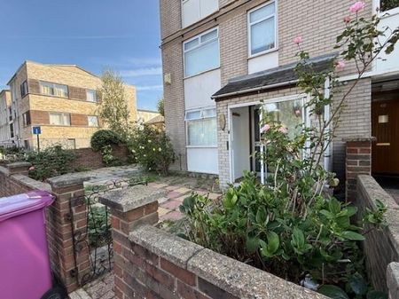 62 Stebondale Street, London., London, E14 - Photo 2