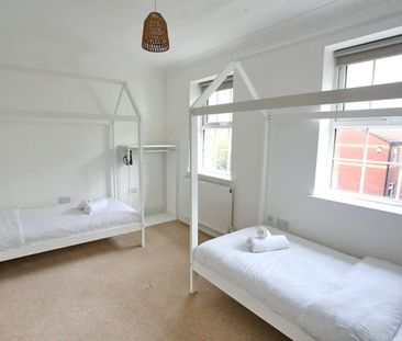 3 Bed Semi-Detached House, Bandy Fields Place, M7 - Photo 6