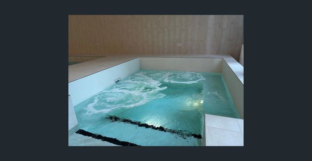 Furnished 2 bedroom in modern UNO apartment! - Photo 1