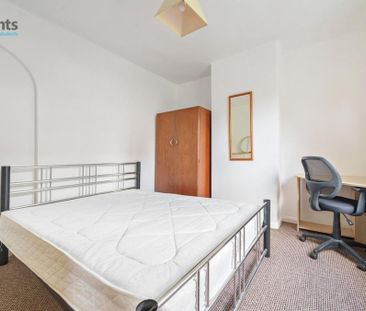 6 bedroom semi-detached house to rent - Photo 6