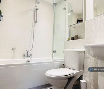 1 bedroom in a house share to rent - Photo 6