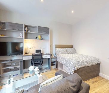 Apt 33, Eagle House - Photo 5