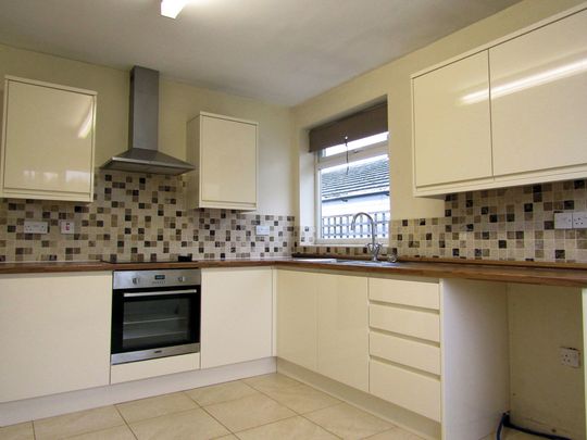 2 bedroom detached bungalow to let - Photo 1