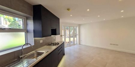 £553.85 per week (£2,400.00 per month) - Photo 4