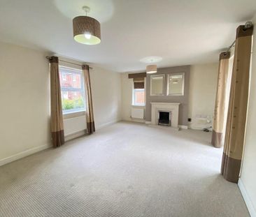 4 bedroom detached house to rent - Photo 2