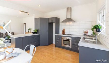Cosy Home & Superb Location - Photo 3