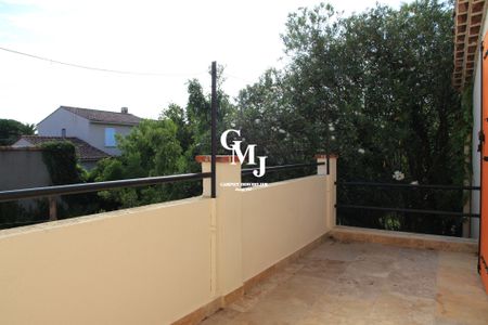 Location Appartement 1 pièce 30m² FREJUS 83600 - Photo 5